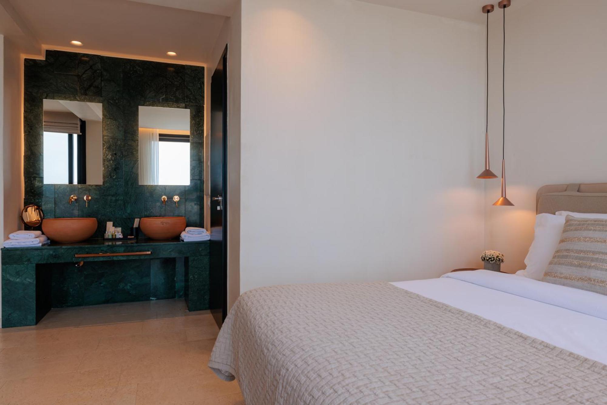 Asty Mykonos & - World Of One Group 5*