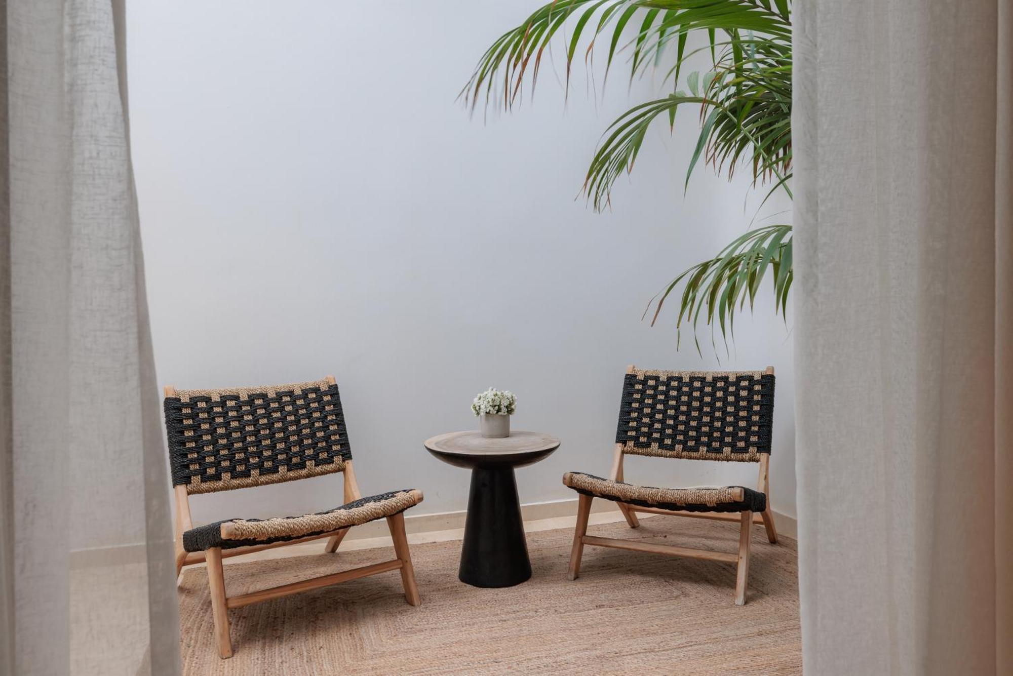 Asty Mykonos & - World Of One Group Hotel 5*