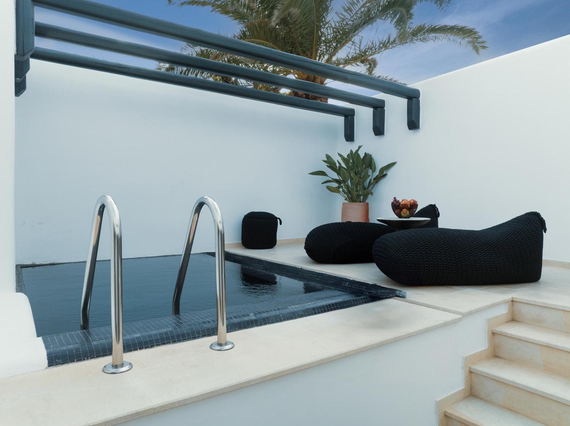 Asty Mykonos & - World Of One Group