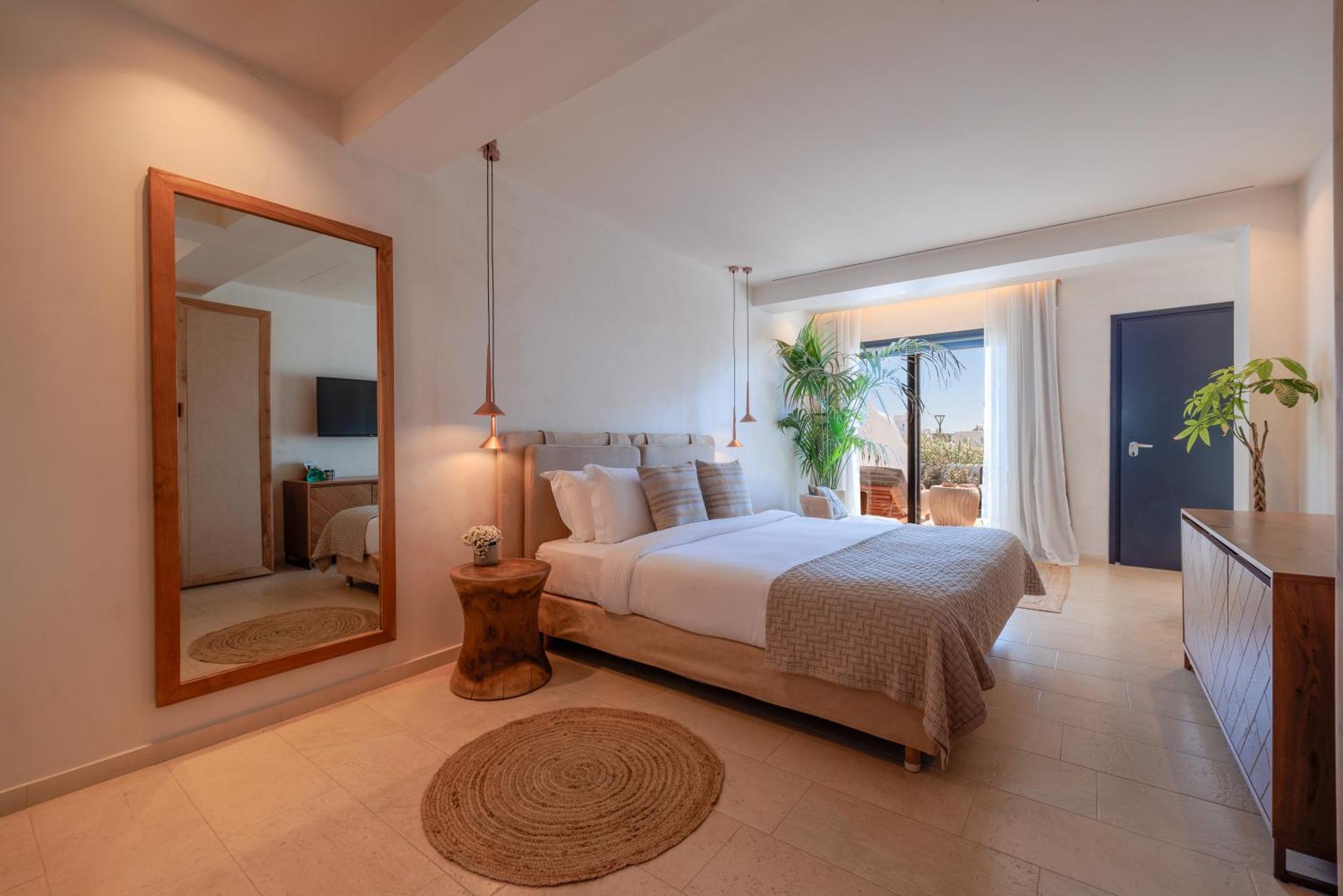 Asty Mykonos & - World Of One Group
